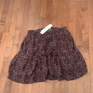 Skirt , size m tag still on , brand circle of trust